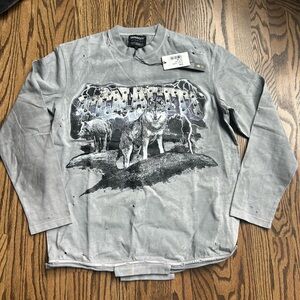 Tenaciti Gray Wolf Graphic Long Sleeve Tee